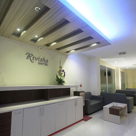 Rivisha Hotel Maguwo Exterior photo