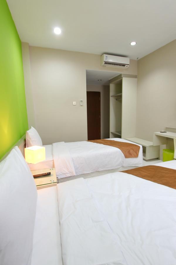 Rivisha Hotel Maguwo Exterior photo