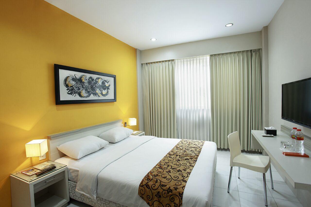 Rivisha Hotel Maguwo Exterior photo